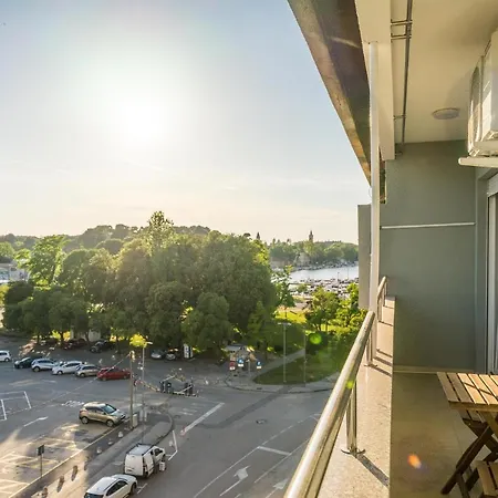 Апартаменты Apartman & - Free Parking *