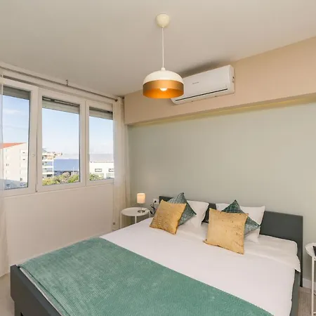 Apartman & - Free Parking Апартаменты *